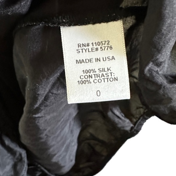 Twelfth‎ Street by Cynthia Vincent Black Silk Top - Picture 6 of 6